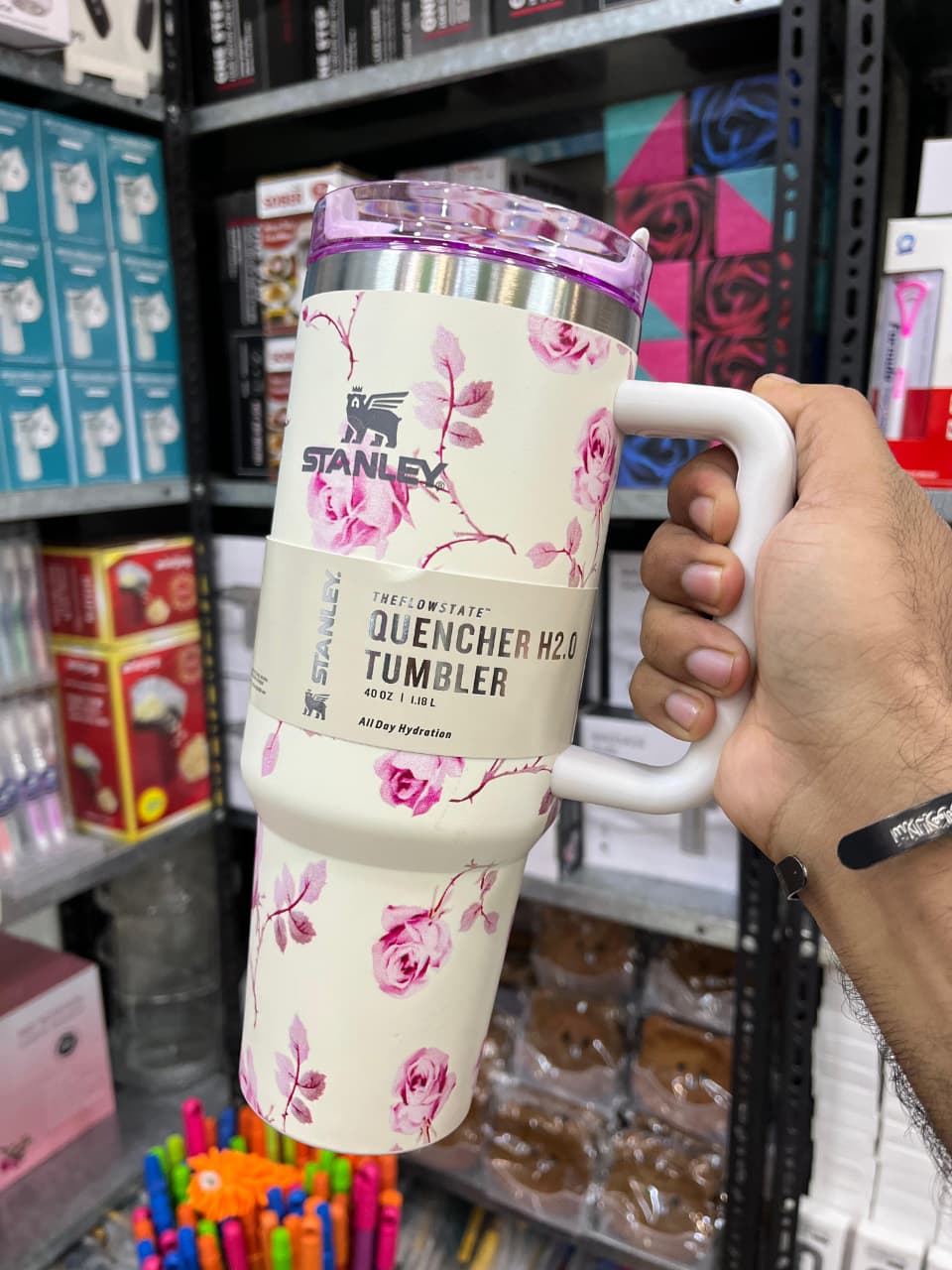 Stanley 40oz Quencher H2.0 Tumbler White Rose Floral Print – Authentic Stanley Tumblers from Trendz Inn